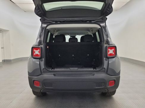 Used 2022 Jeep Renegade Latitude AWD/4WD image 29