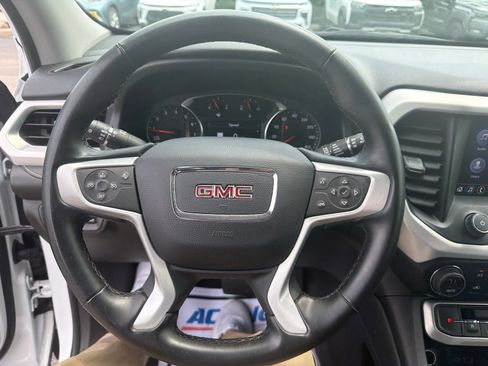 Used 2023 GMC Acadia SLT AWD/4WD image 13