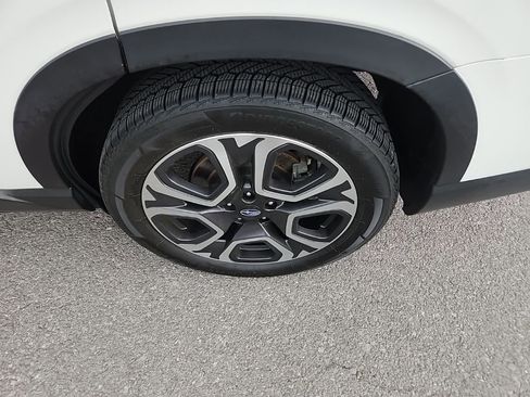 Used 2023 Subaru Ascent Limited w/ Technology Package image 12