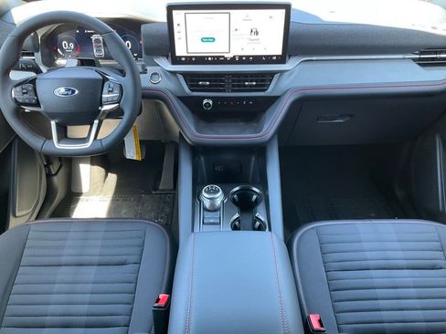 New 2026 Ford Explorer ST-Line w/ ST-Line Street Pack image 32