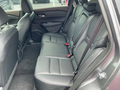 Used 2023 Nissan Rogue SL AWD/4WD image 12