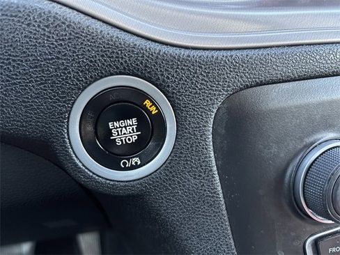 Used 2023 Dodge Charger SXT image 34