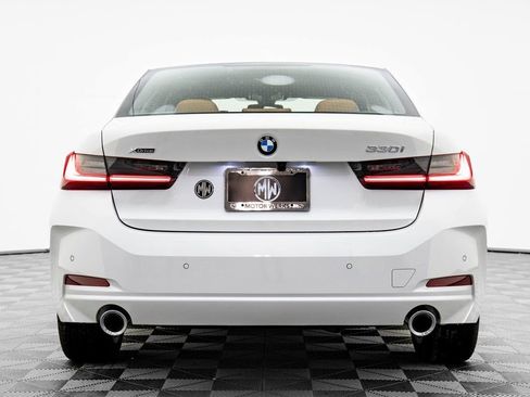 Used 2023 BMW 330i xDrive Sedan w/ Driving Assistance Package image 9