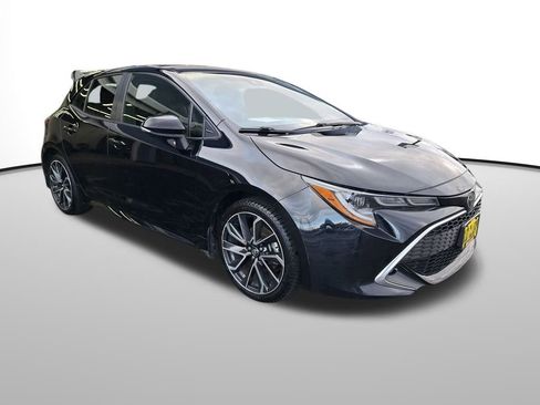 Used 2019 Toyota Corolla XSE image 8
