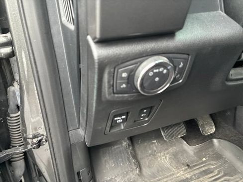 Used 2018 Ford F150 XLT w/ Equipment Group 302A Luxury AWD/4WD image 13