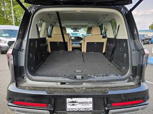 Used 2025 INFINITI QX80 Pure AWD/4WD image 11