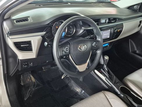 Used 2016 Toyota Corolla LE FWD image 10