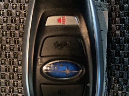 Used 2024 Subaru Crosstrek 2.0i Premium image 10