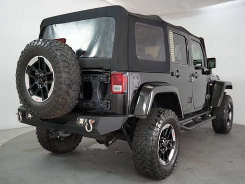 Used 2016 Jeep Wrangler Unlimited Sport AWD/4WD image 9