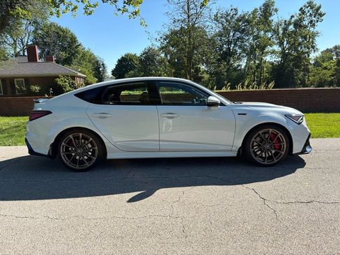 Used 2024 Acura Integra Type S FWD image 2