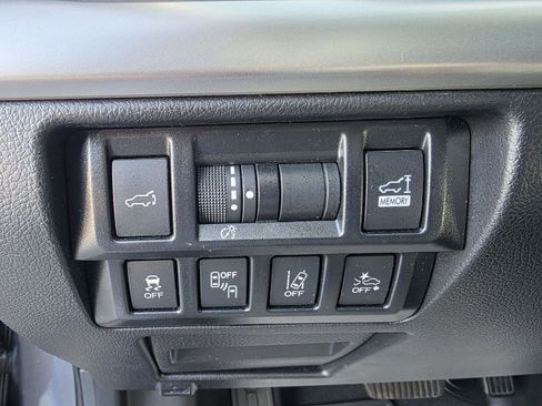 Used 2019 Subaru Outback 2.5i Limited w/ Popular Package #2 image 12