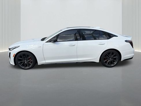 Used 2024 Cadillac CT5 V RWD image 3