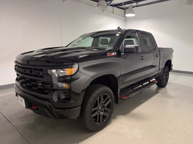 Certified 2024 Chevrolet Silverado 1500 Custom Trail Boss AWD/4WD image 3