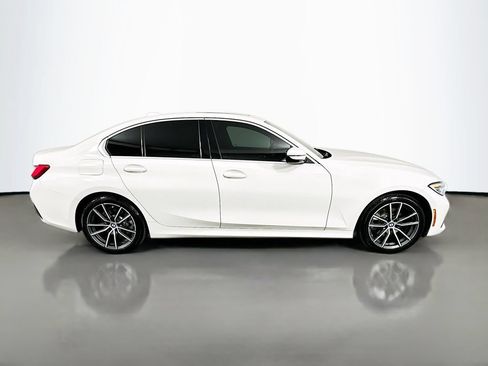 Used 2019 BMW 330i Sedan w/ Convenience Package RWD image 4