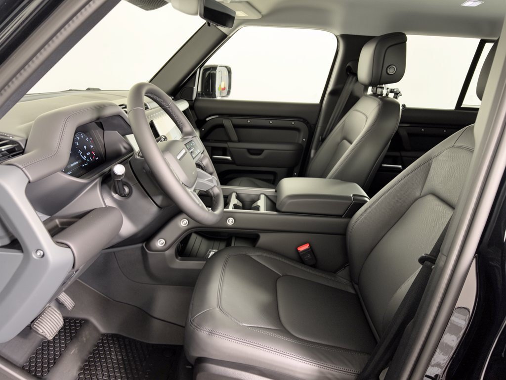New 2026 Land Rover Defender 110 S AWD/4WD image 5