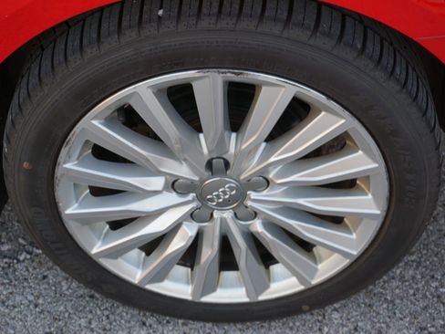 Used 2018 Audi A3 e-tron Premium Plus w/ Technology Package image 11