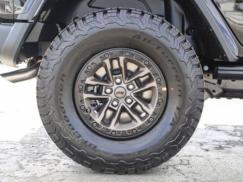 New 2025 Jeep Wrangler Unlimited Rubicon 392 image 12