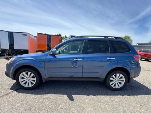 Used 2012 Subaru Forester 2.5X Limited AWD/4WD image 4