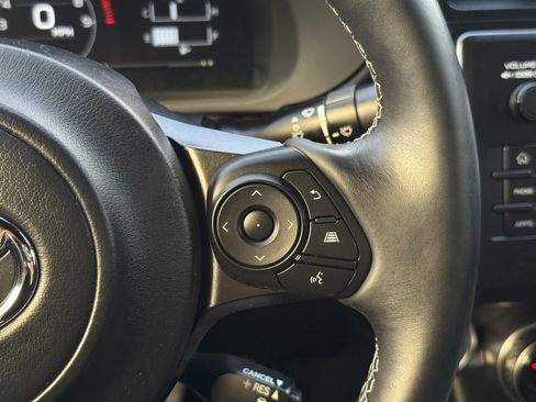 Used 2024 Toyota GR86 Premium image 22