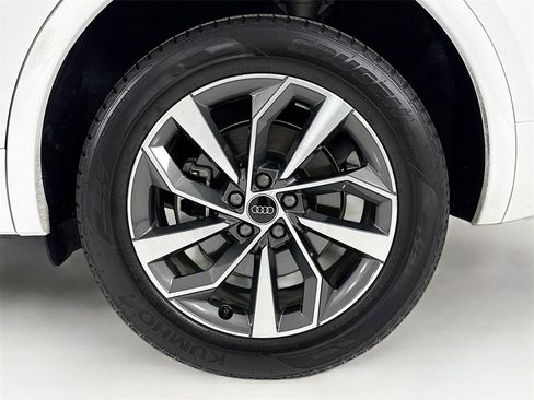 Used 2024 Audi Q5 2.0T Premium image 30