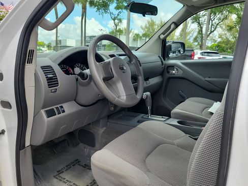 Used 2012 Nissan Frontier S RWD image 9