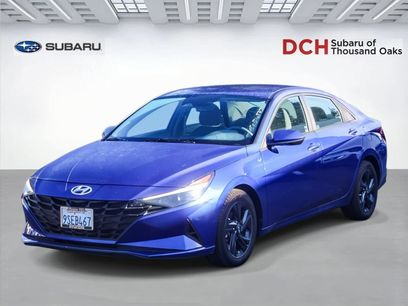 Used 2022 Hyundai Elantra SEL w/ Preferred Accessory Package