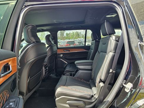 New 2026 Jeep Grand Cherokee L Summit image 23