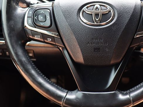 Used 2017 Toyota Avalon Limited w/ All Weather Liner Package FWD image 55