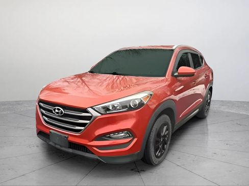 Used 2016 Hyundai Tucson SE w/ Option Group 02 image 2