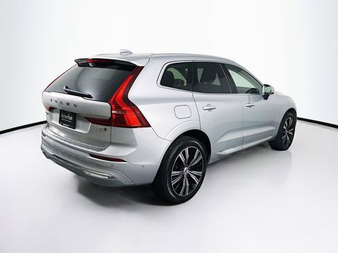 Used 2023 Volvo XC60 B5 Plus w/ Climate Package image 9