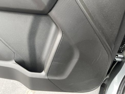 Used 2025 GMC Canyon Elevation w/ Convenience Package image 32