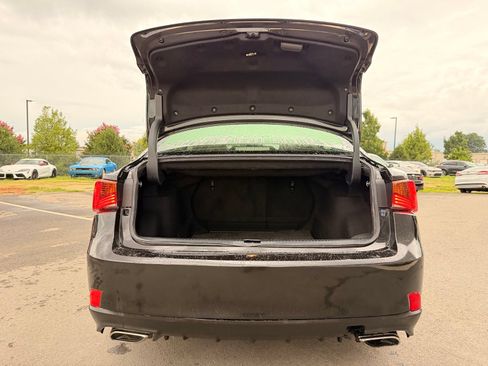 Used 2018 Lexus IS 300 w/ Comfort Package RWD image 54