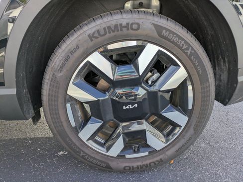 Used 2027 Kia Telluride S FWD image 9