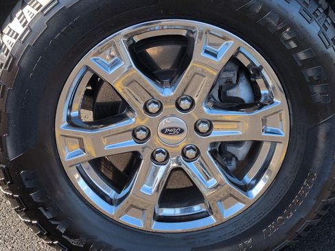 Used 2022 Ford F150 Lariat w/ Equipment Group 502A High image 14