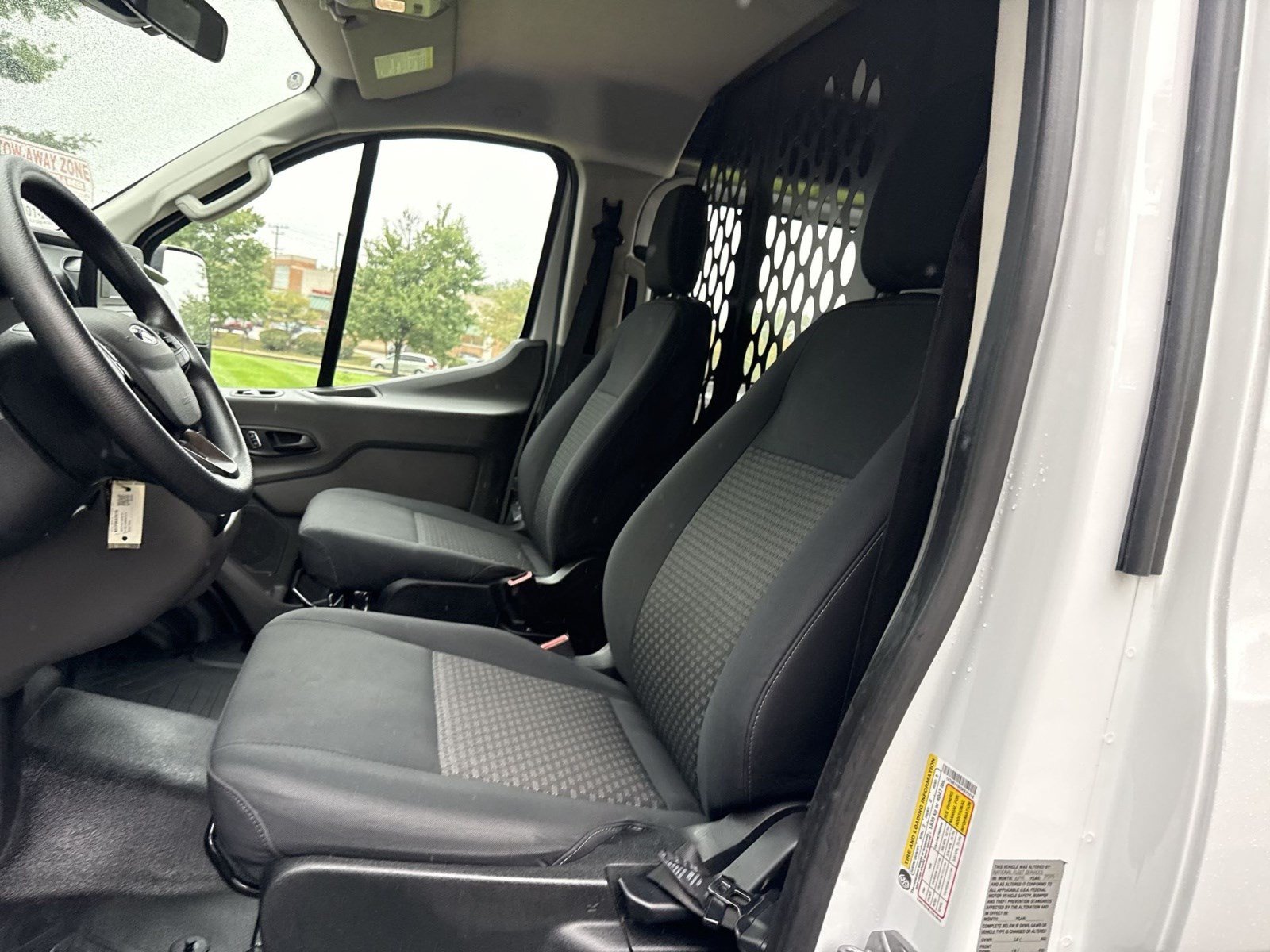 Used 2025 Ford Transit 250 Low Roof RWD image 12
