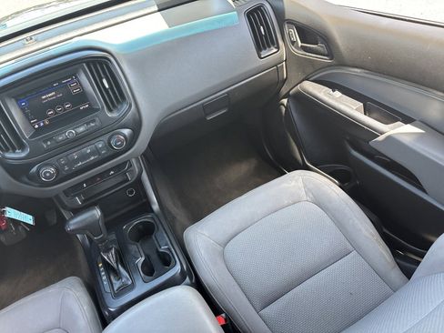 Used 2021 Chevrolet Colorado W/T w/ WT Convenience Package RWD image 17