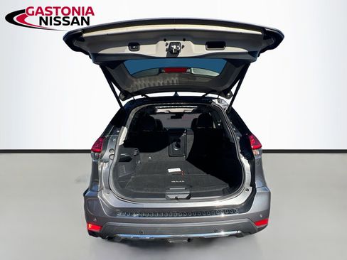 Used 2019 Nissan Rogue SL w/ Premium Package image 34