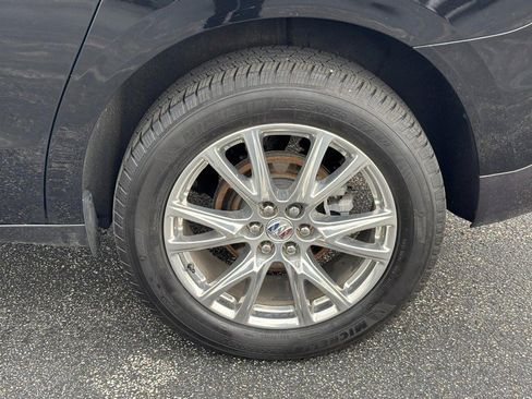 Certified 2023 Buick Enclave Essence w/ Experience Buick Package FWD image 9