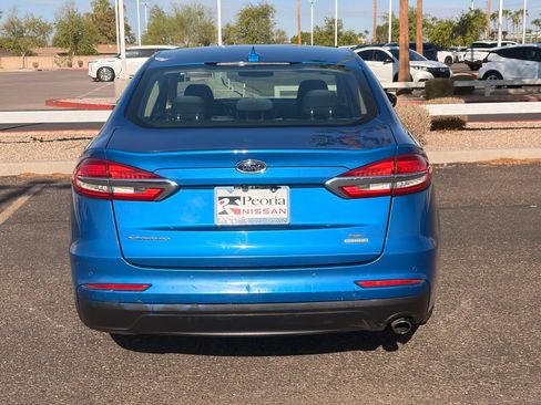 Used 2020 Ford Fusion SE FWD image 5