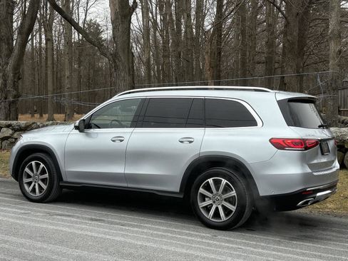 Used 2022 Mercedes-Benz GLS 450 4MATIC image 11