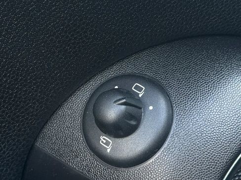 Used 2011 MINI Cooper S FWD image 40