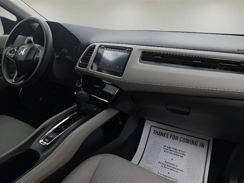 Used 2018 Honda HR-V EX image 30