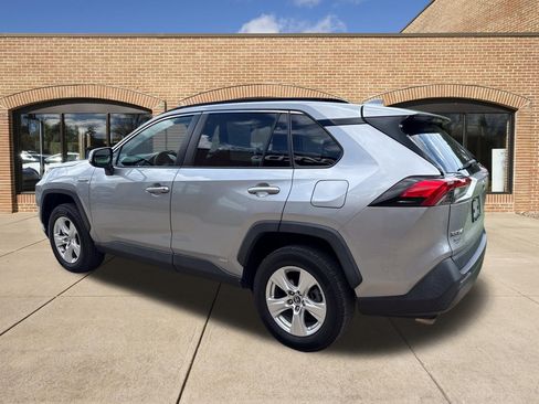 Used 2019 Toyota RAV4 XLE w/ Convenience Package AWD/4WD image 7