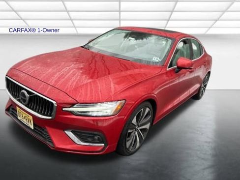 Used 2023 Volvo S60 B5 Ultimate image 1