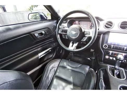 Used 2022 Ford Mustang GT Premium w/ Equipment Group 401A RWD image 7