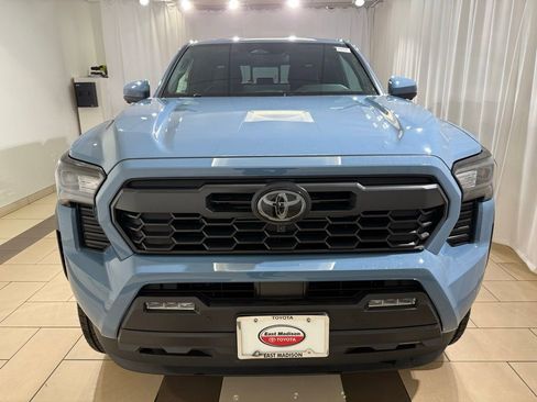New 2026 Toyota Tacoma TRD Off-Road AWD/4WD image 10