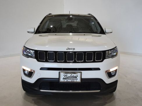 Used 2018 Jeep Compass Limited AWD/4WD image 2
