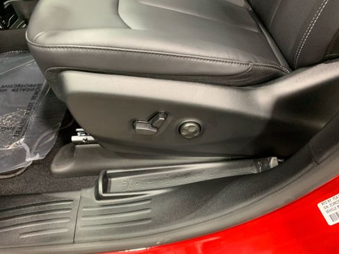 New 2026 Chrysler Pacifica Select image 17