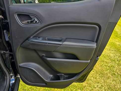 Used 2018 GMC Canyon SLE w/ Nightfall Edition AWD/4WD image 34