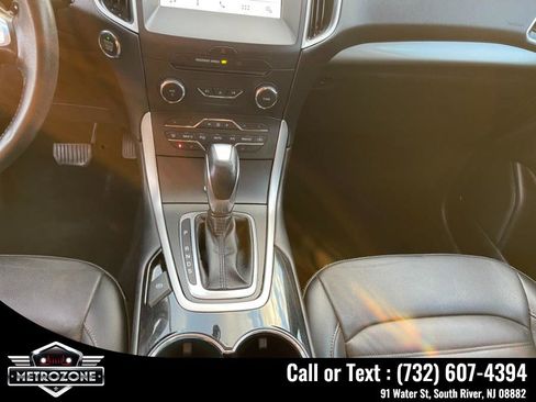 Used 2017 Ford Edge SEL w/ Equipment Group 201A image 26